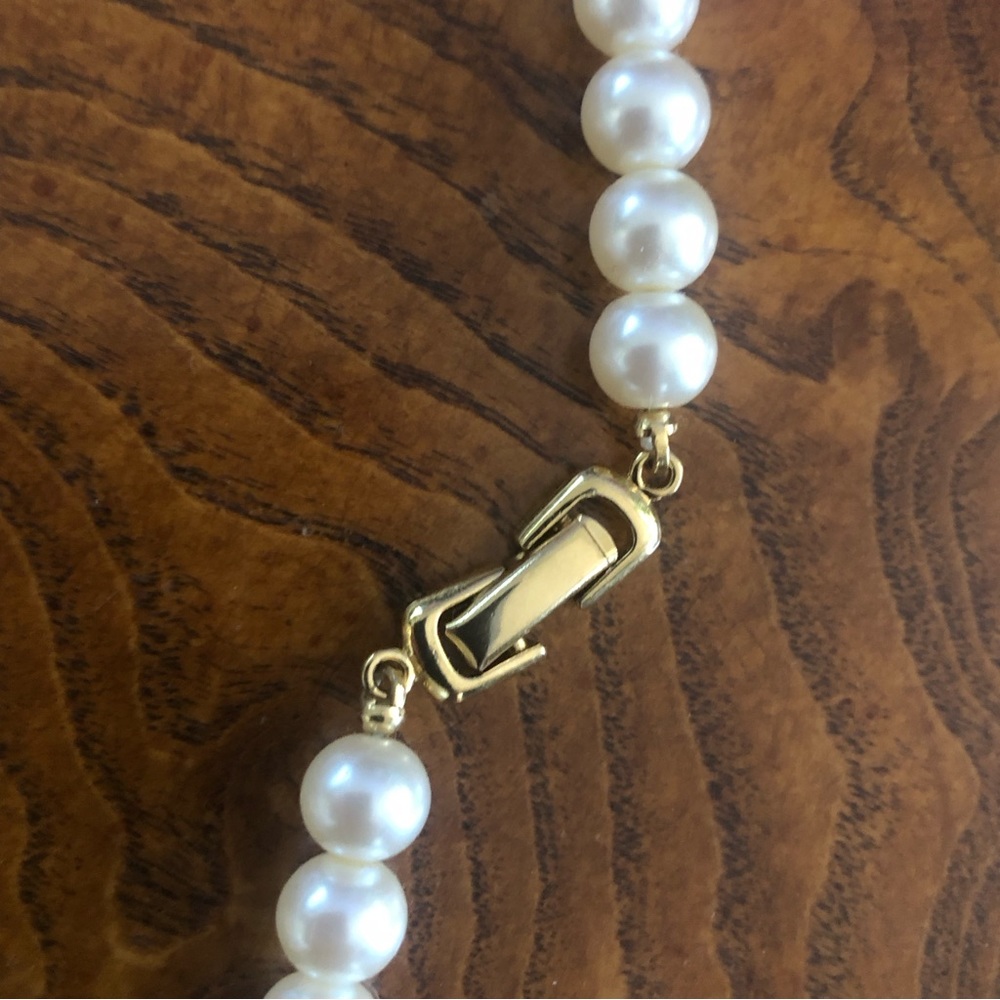 Vintage cream glass pearl cluster gold plated necklace - Picture 10 of 11